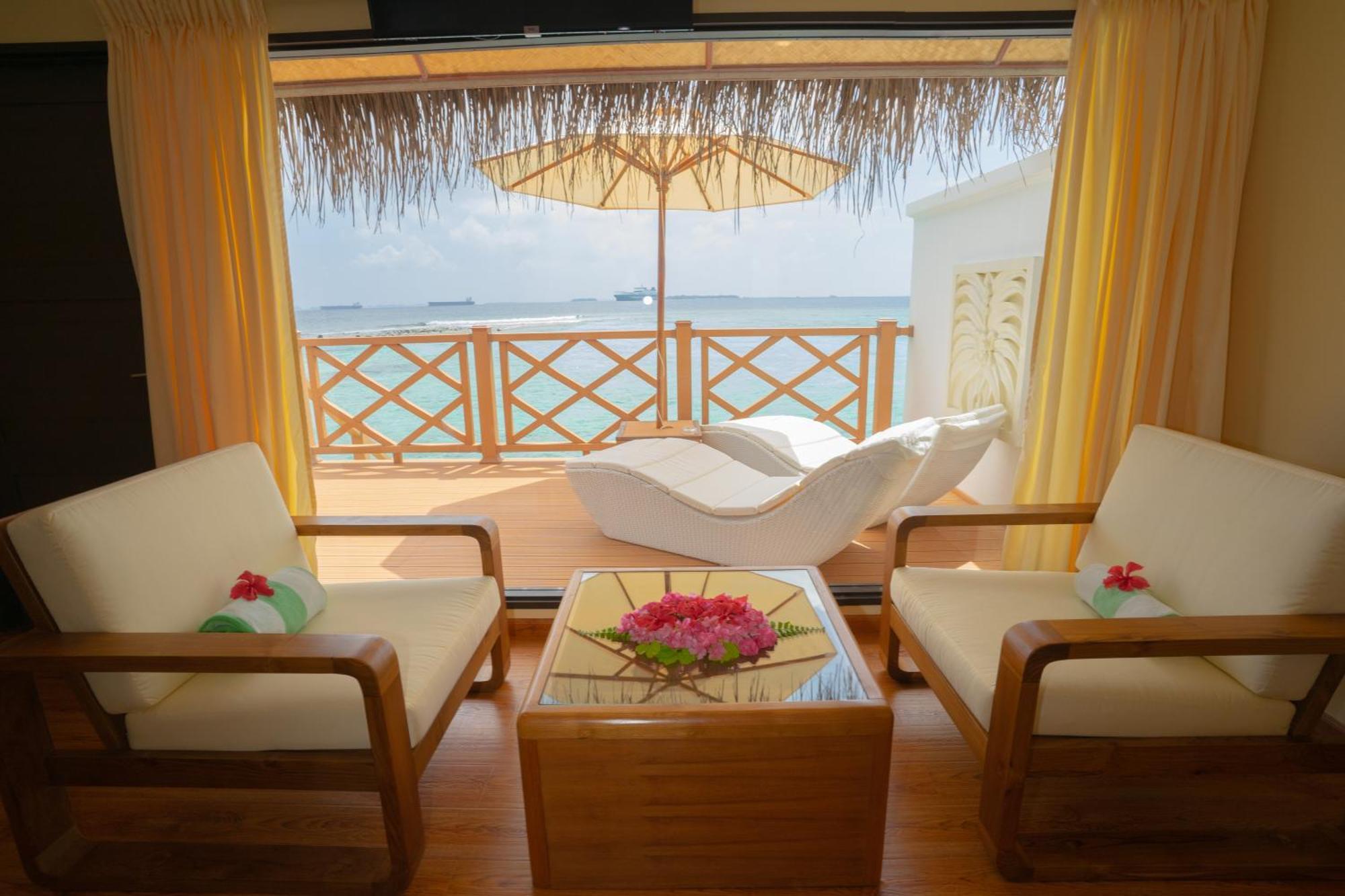 Thulhagiri Island Resort & Spa Thulhaagiri Exterior photo
